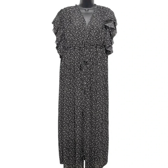 🍀2/$22 NWT Maxi Flawless Boutique Black Ditsy Flutter Sleeve Dress Womens Large - Picture 2 of 9